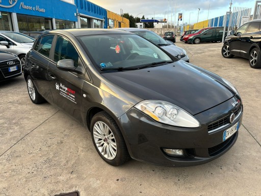 Auto Mejlogu - Autosalone concessionaria a Thiesi in provincia di Sassari - Noleggio breve termine a Thiesi - Mejlogu Rent - Fiat Bravo 1.6 TDI
