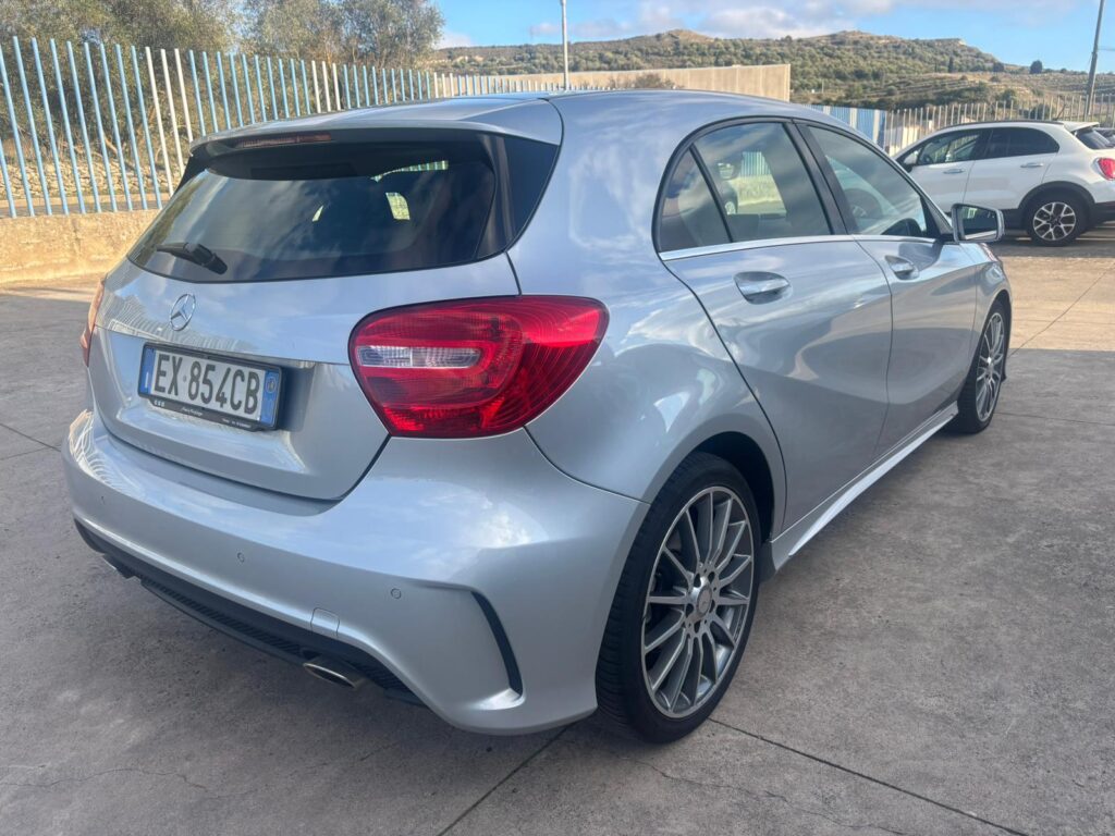 Mercedes-Benz Mercedes-benz A 200 d Premium