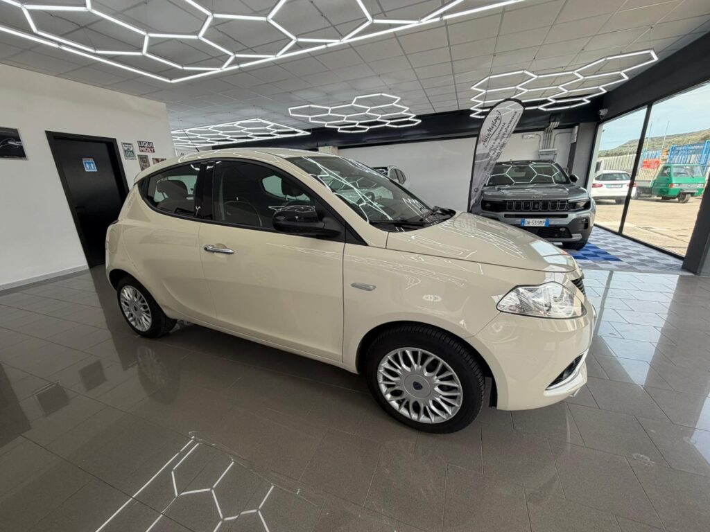 Lancia Lancia Ypsilon 1,2 benzina GOLD