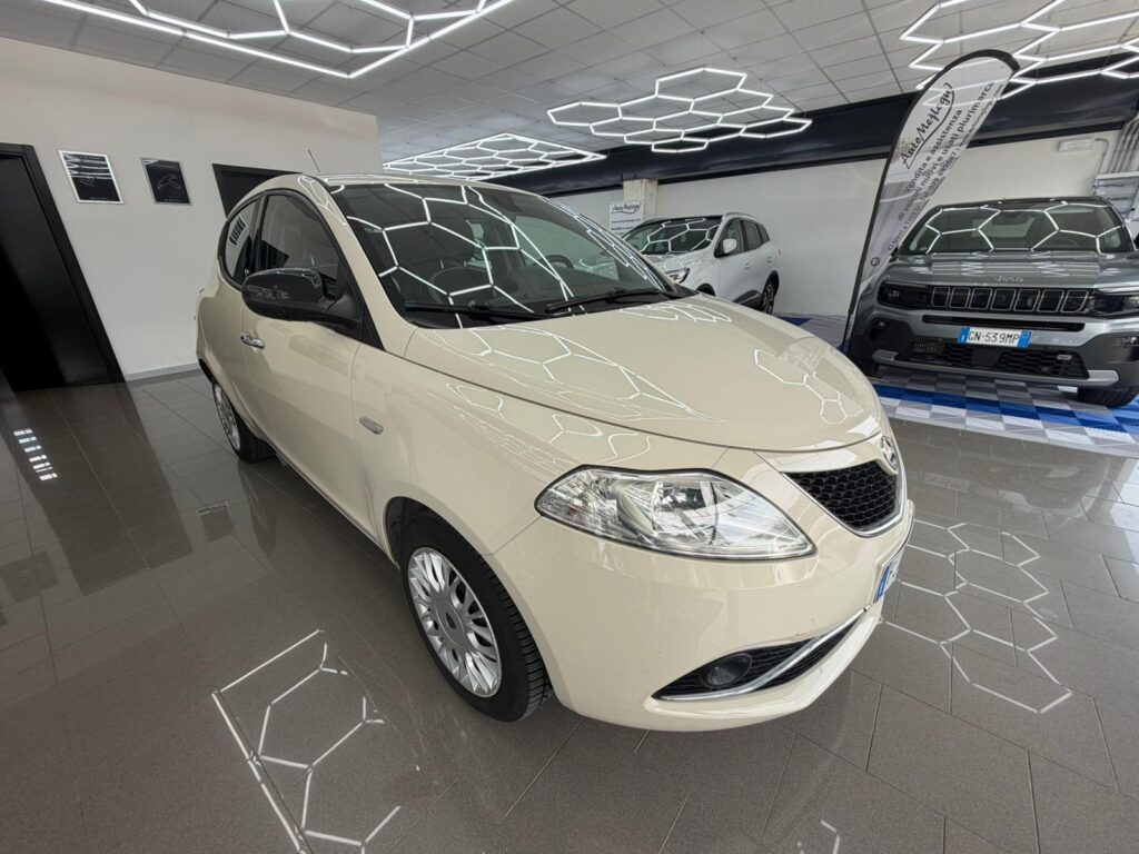 Lancia Lancia Ypsilon 1,2 benzina GOLD