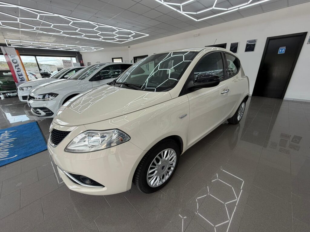 Lancia Lancia Ypsilon 1,2 benzina GOLD