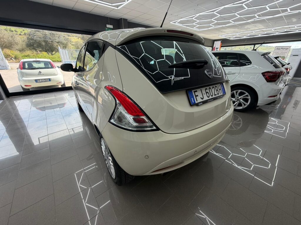 Lancia Lancia Ypsilon 1,2 benzina GOLD