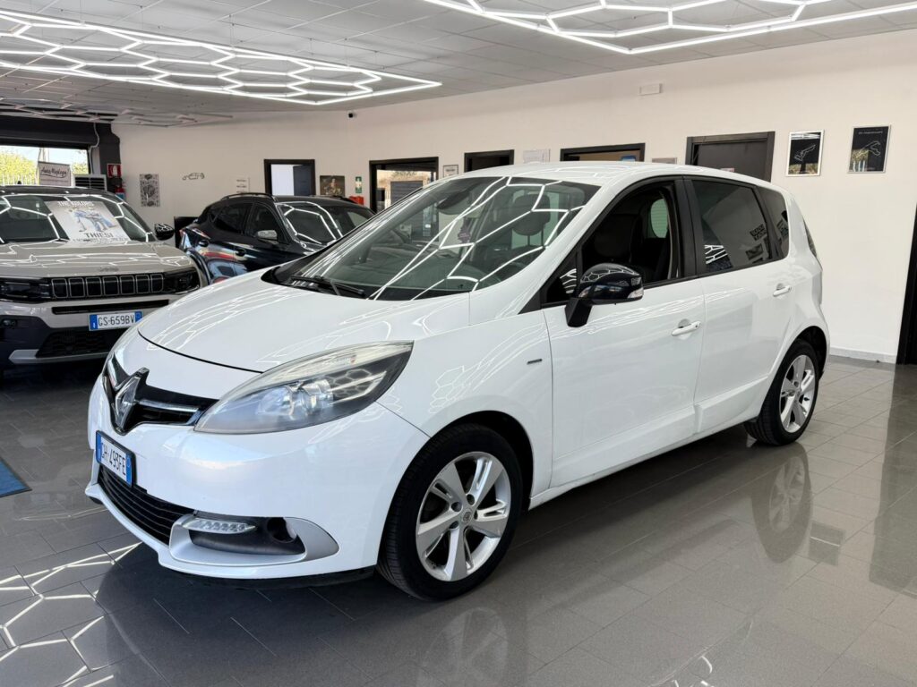 Renault SCENIC X-MOD
